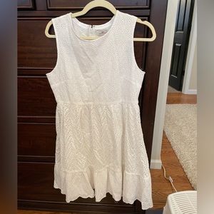 Vineyard vines, NWT eyelet dress. White, size 8.